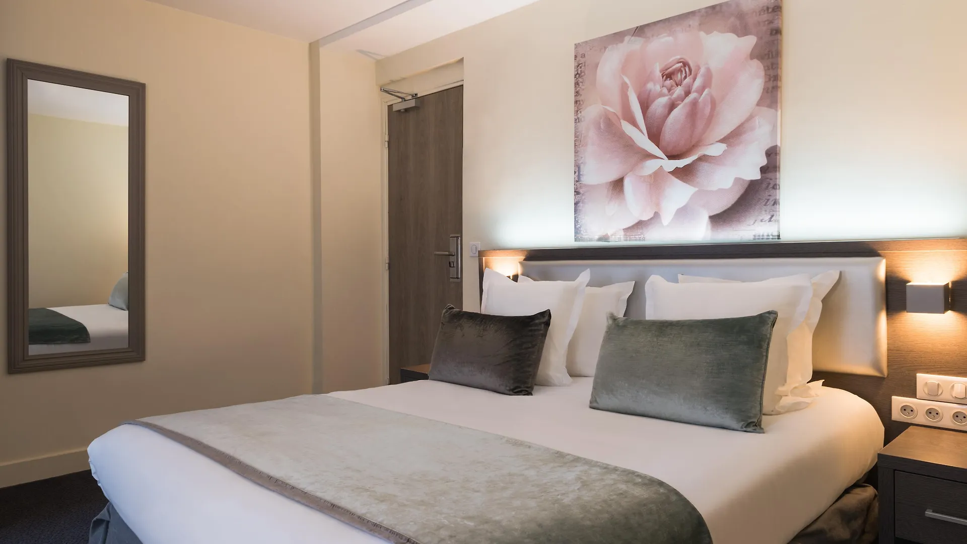 Aston Hotel Paris